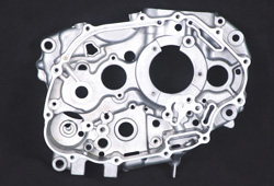 CBF系列 摩托車(chē)發(fā)動(dòng)機(jī)箱體、邊蓋